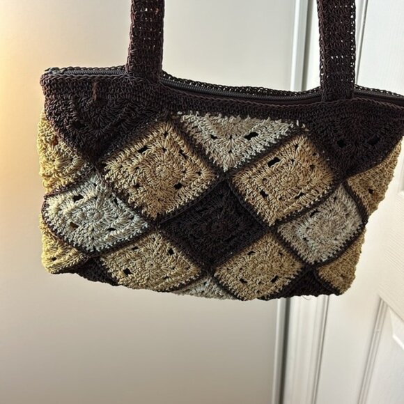 Vintage Crochet Patterned Shoulder Bag - Brown, Tan and Beige boho beach vibes - Picture 6 of 9